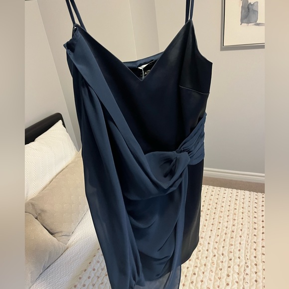 Brand new: Marciano one shoulder cocktail dress sz S - Picture 5 of 8